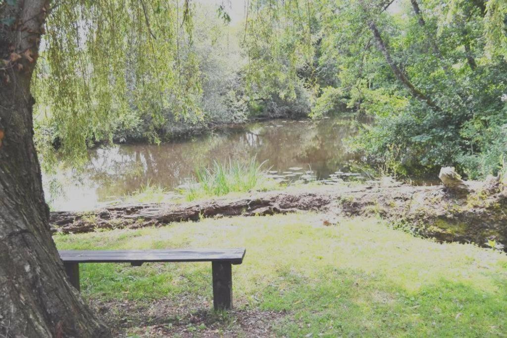 Les Bruyeres Gite Montbron Kültér fotó